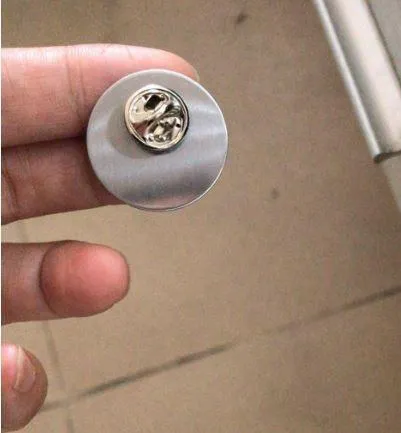 ✔ Covid-19 Vaccinated Lapel Pin