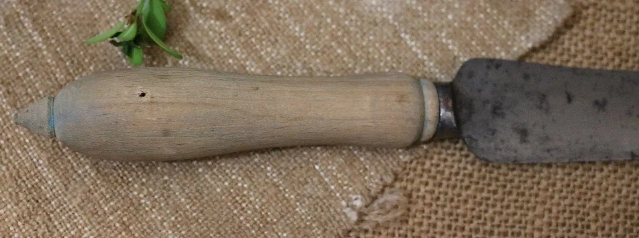 Breadboard Advertising Allinson with Carved Sheffield Knife