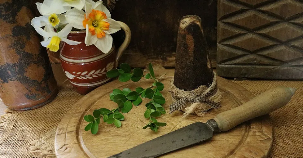 Breadboard Advertising Allinson with Carved Sheffield Knife