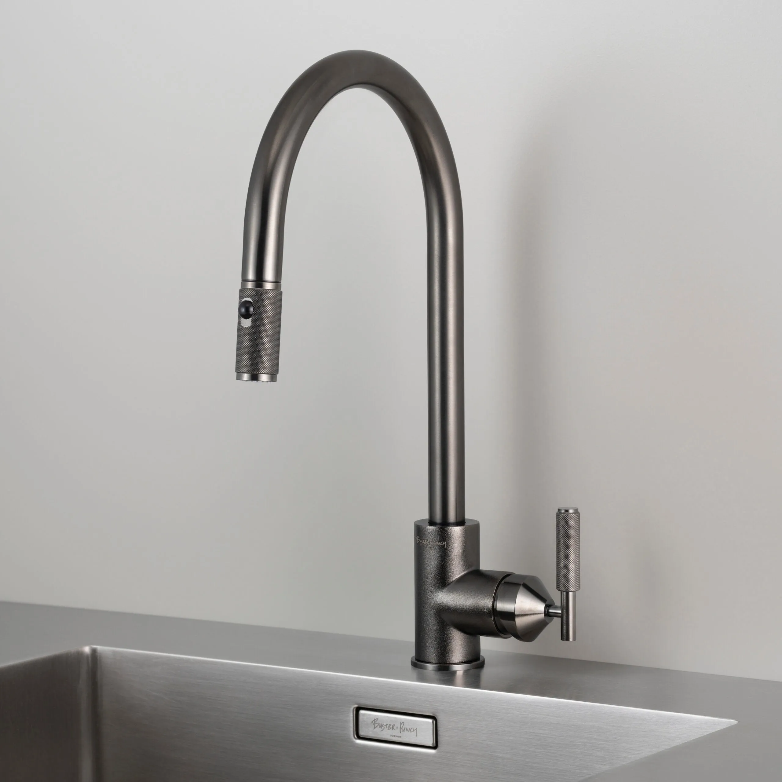 Buster   Punch Kitchen Faucet | Dual Spray Pull-out Mixer | Cross