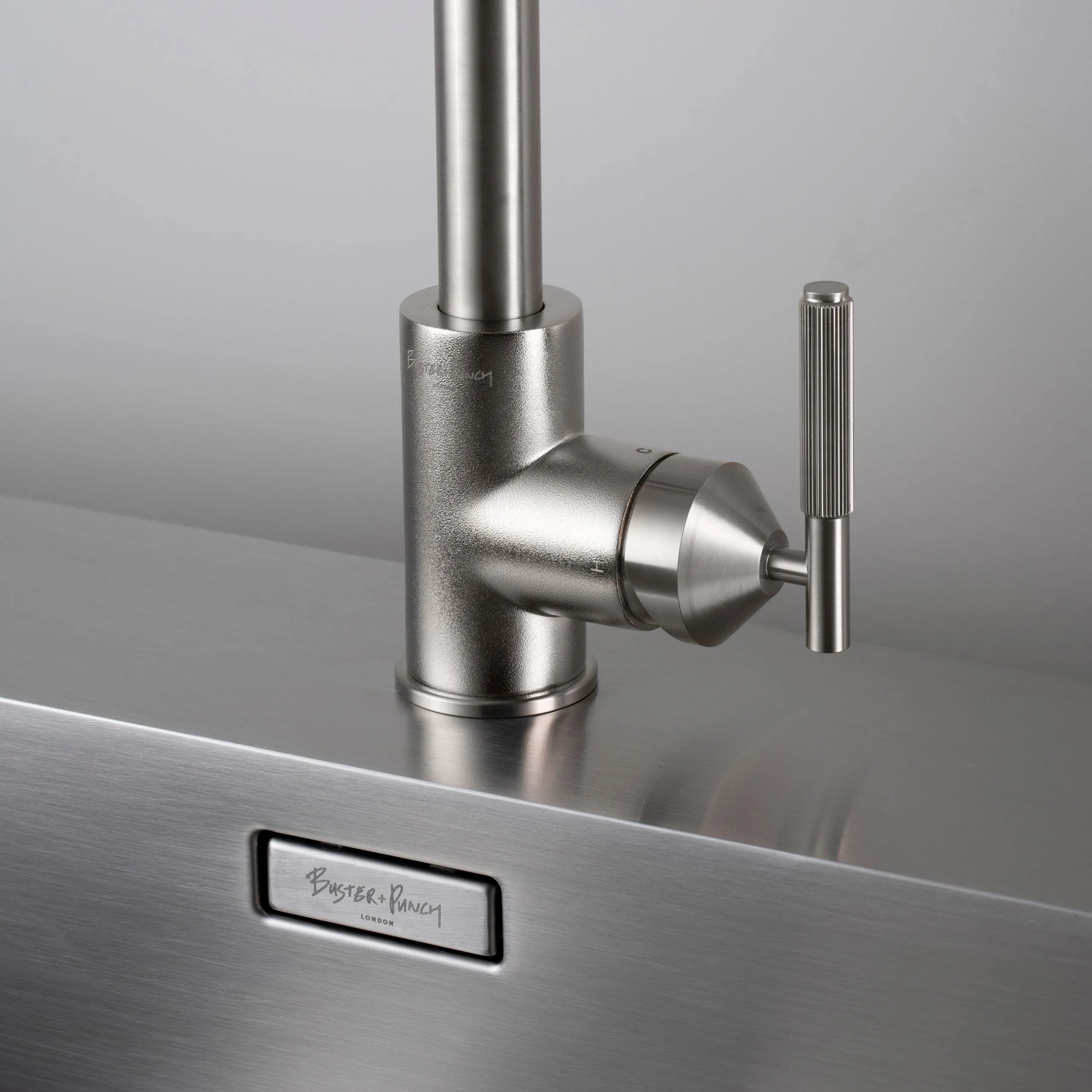Buster   Punch Kitchen Faucet | Mixer | Linear