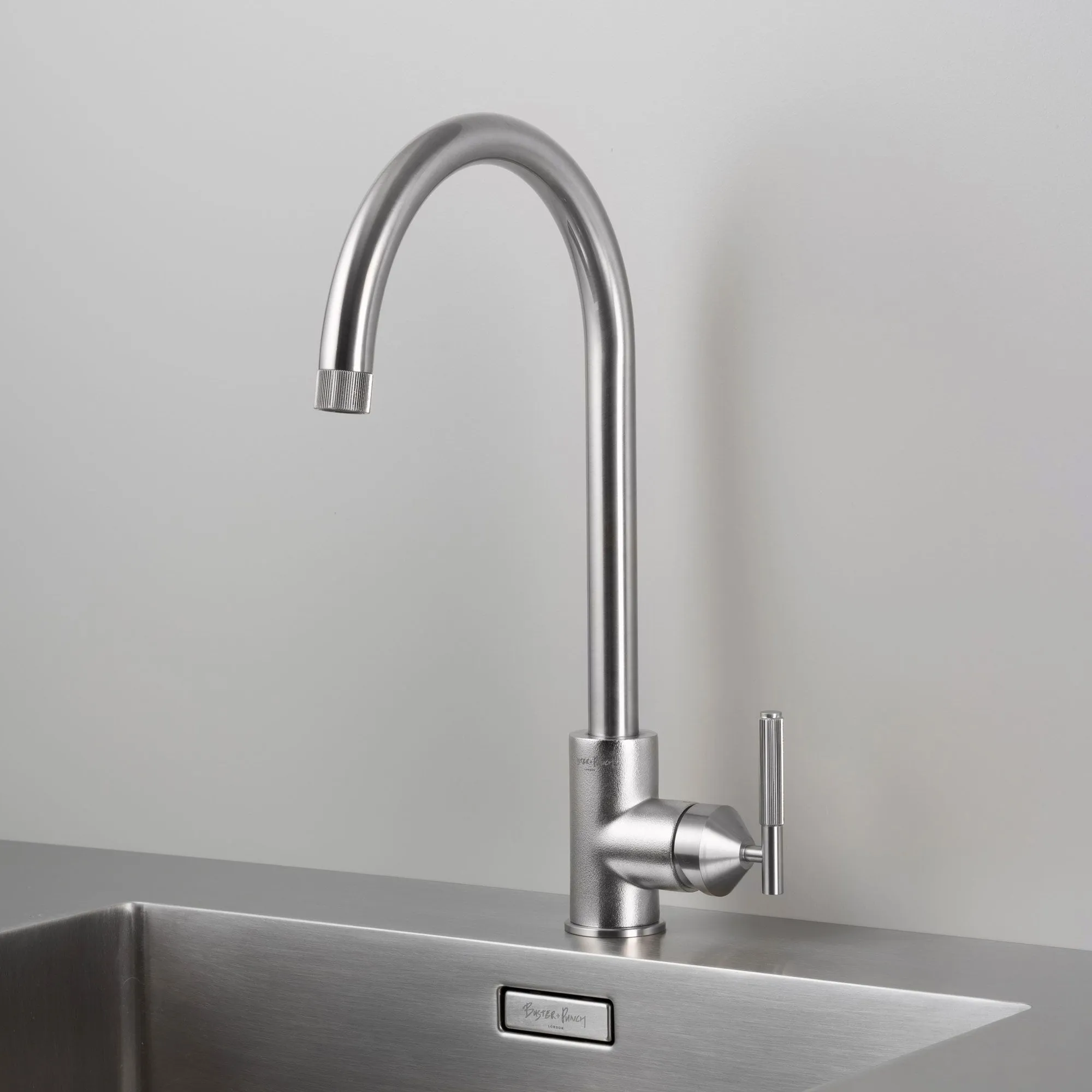Buster   Punch Kitchen Faucet | Mixer | Linear