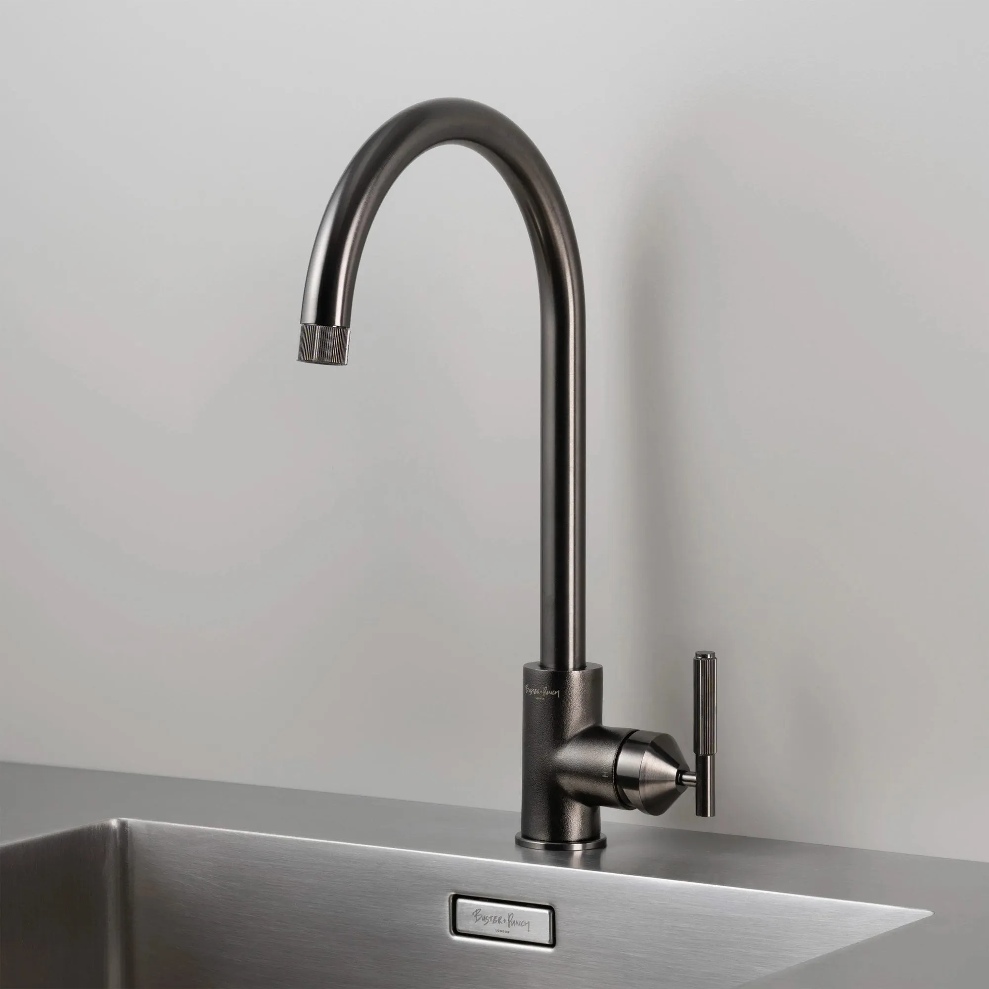 Buster   Punch Kitchen Faucet | Mixer | Linear