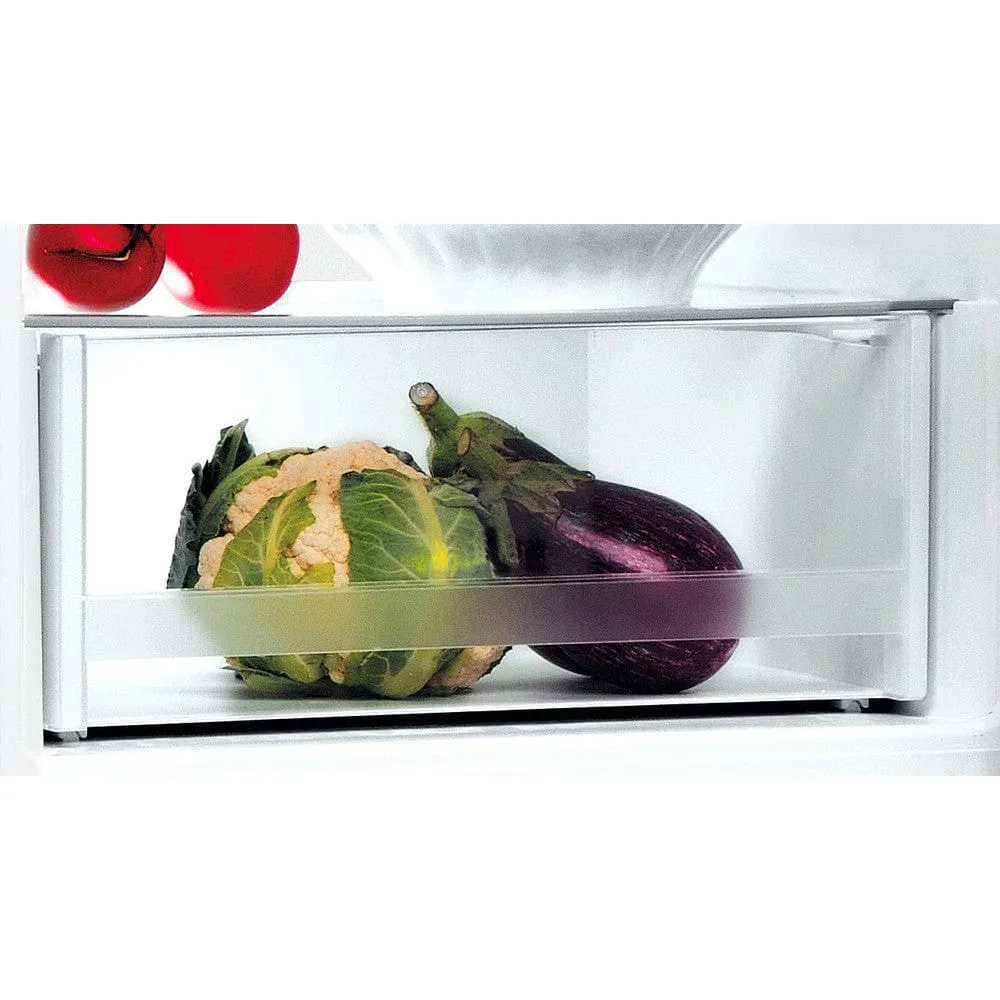 Indesit LI8S1EWUK 339 Fridge Freezer with Low Frost Technology 60-40 - White 189 height