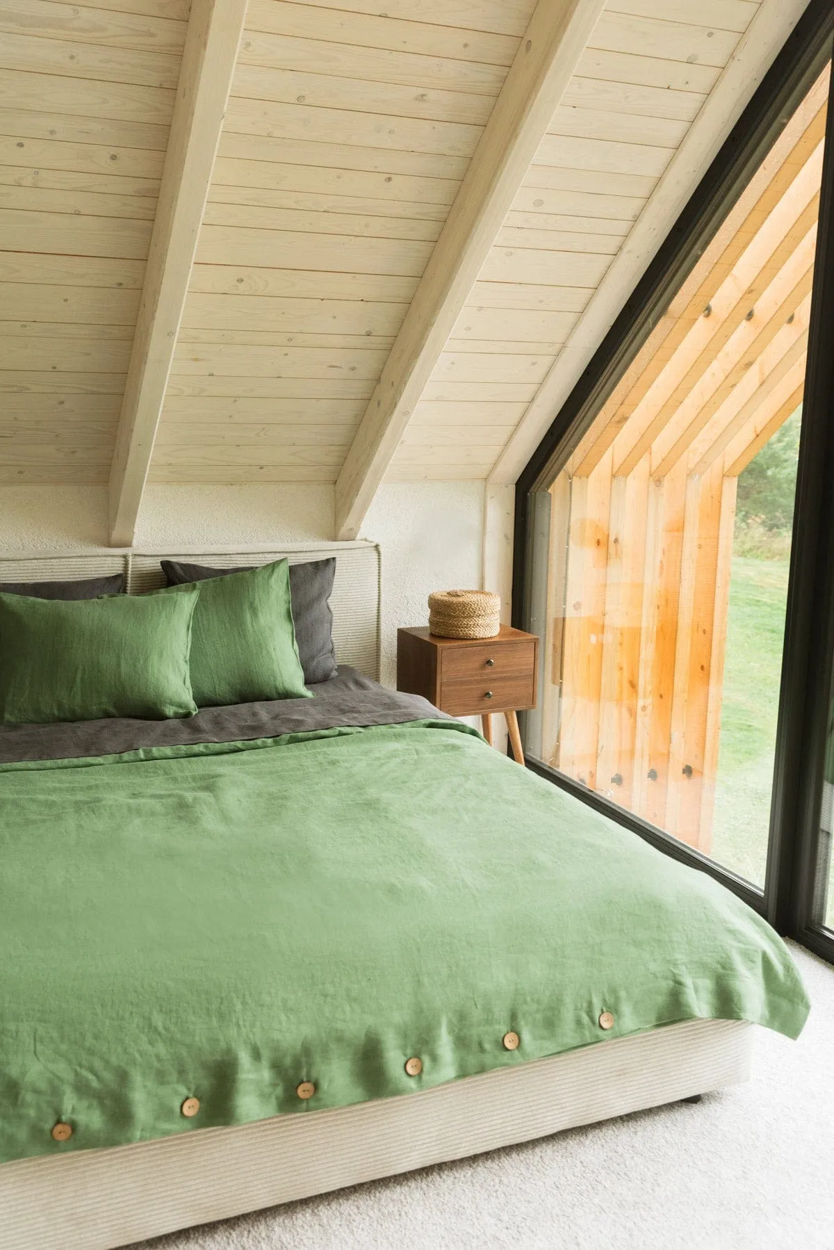 Linen pillowcase in Matcha Green