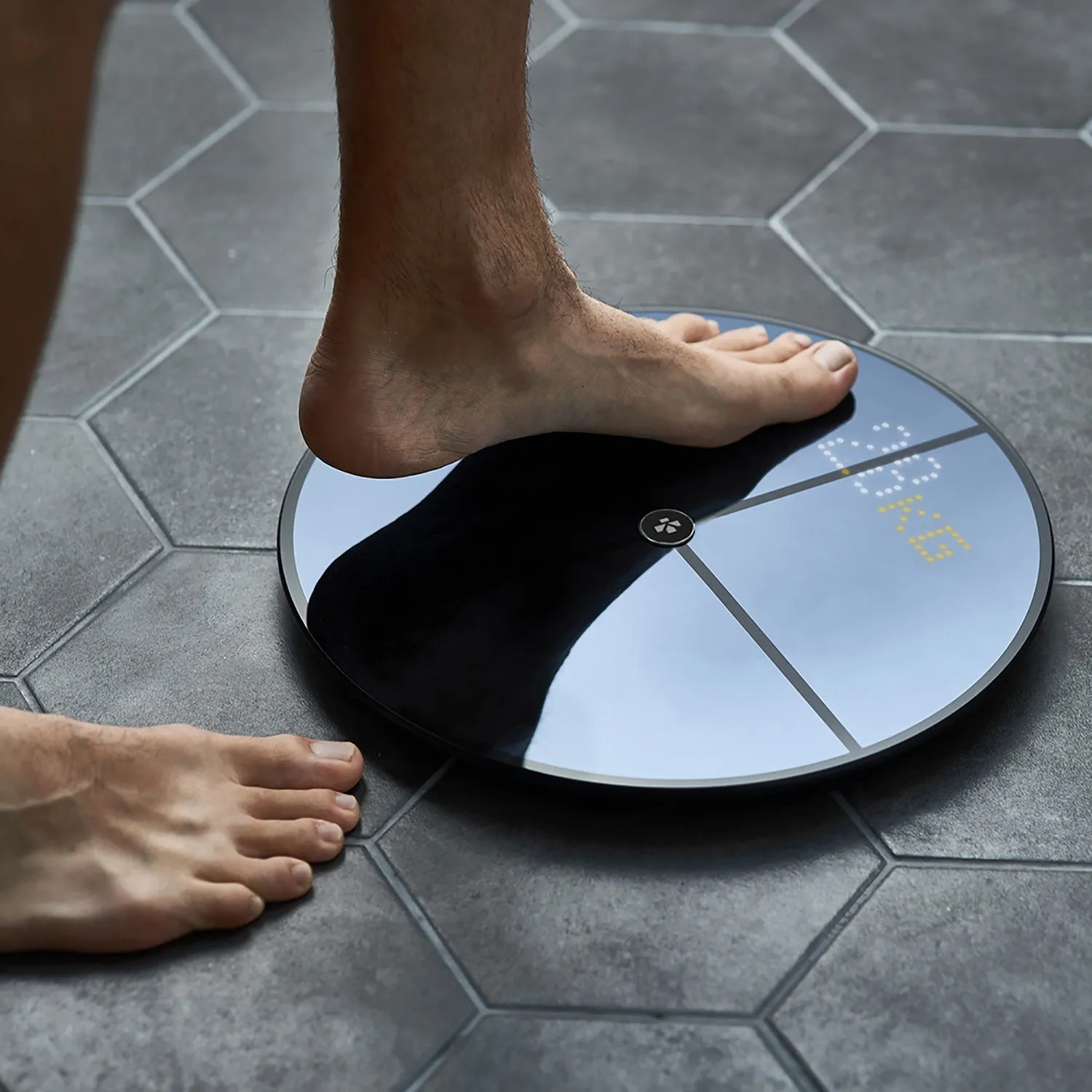 Smart Body Scale with Color Display