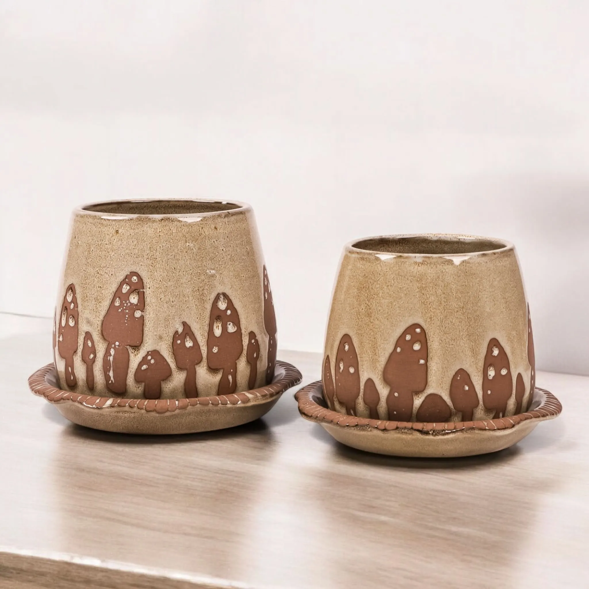 Wild Mushroom Pot   Saucer
