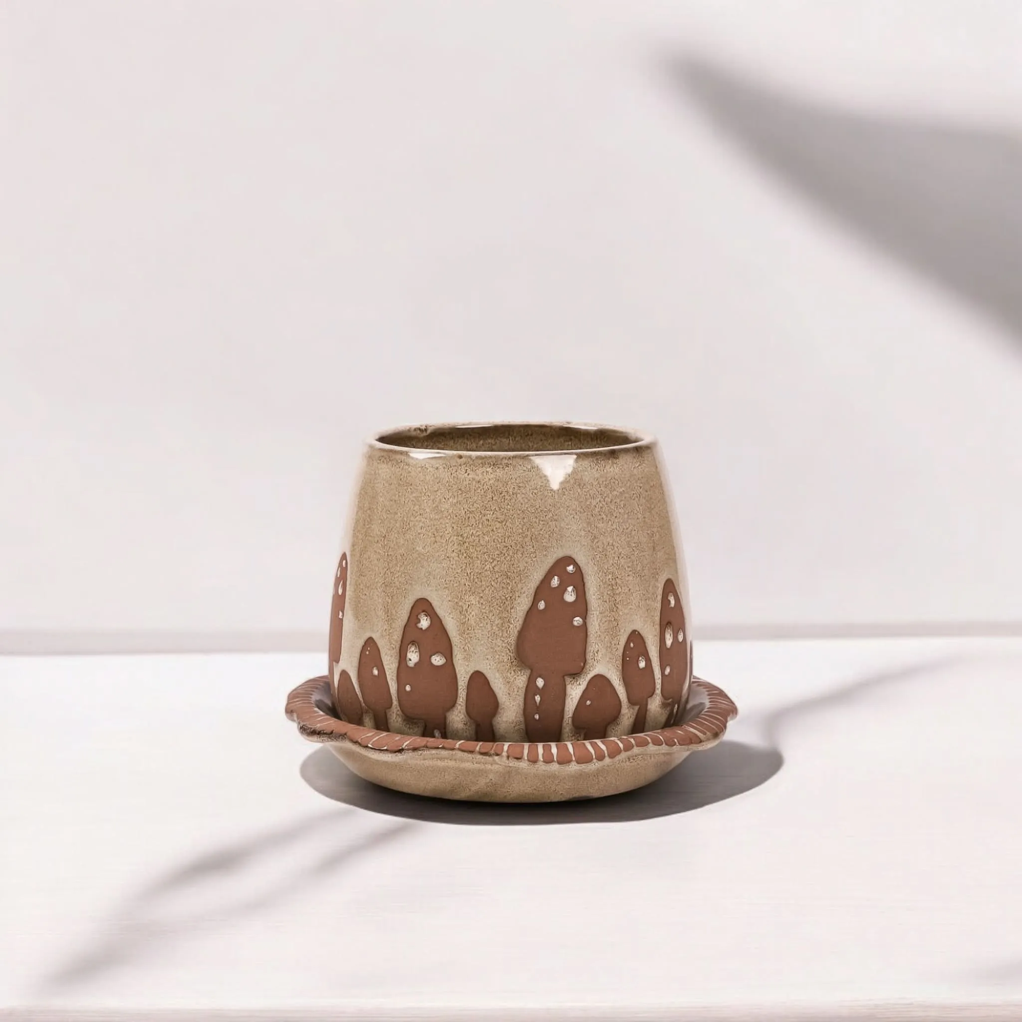 Wild Mushroom Pot   Saucer
